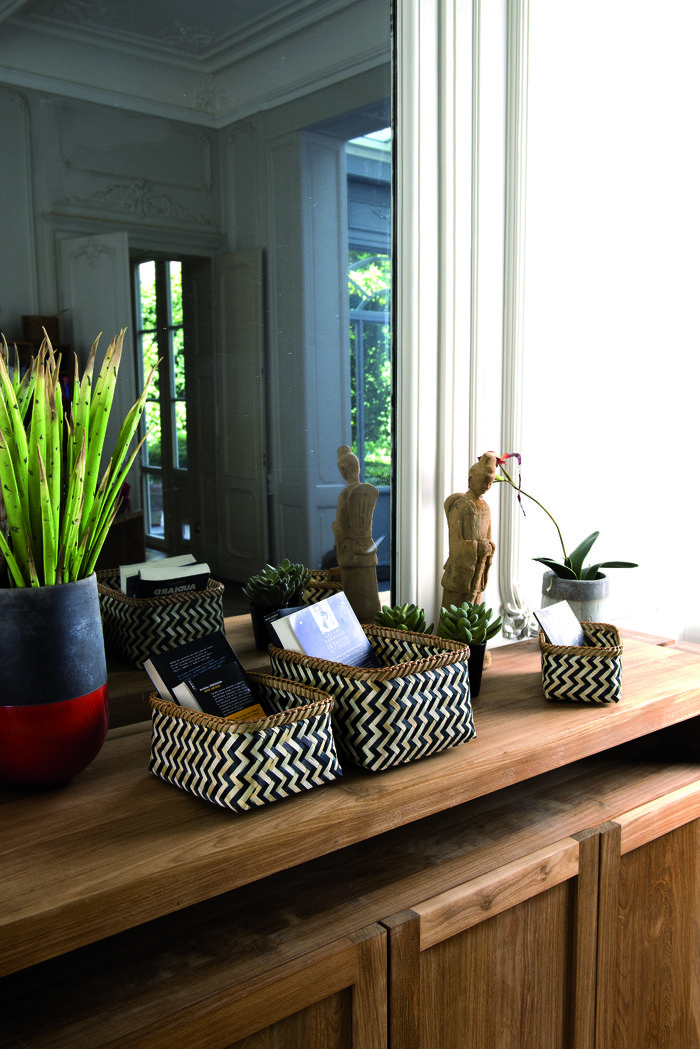 Bamboe Mand 'Zebra' Middelgroot - Zwart/Naturel 5 Compactor