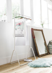 Metalen Kledingrek 'Fyn' + 3 Kledinghangers 'Sticky'