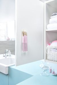 Bestlock Magic Vision Wandgemonteerde Make-up Potloden- en Kwastenhouder - Transparant