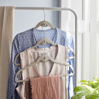 Set van 4 Antislip Kinder Kledinghangers 'Velvet' met Broeklat